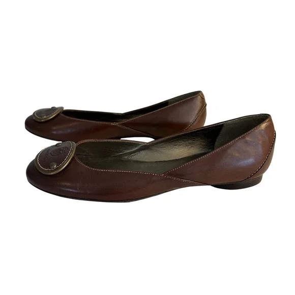 Talbots Leather Ballet Flats Shoes Size 7.5 Cognac Brown Crest Classic Preppy - Picture 2 of 12